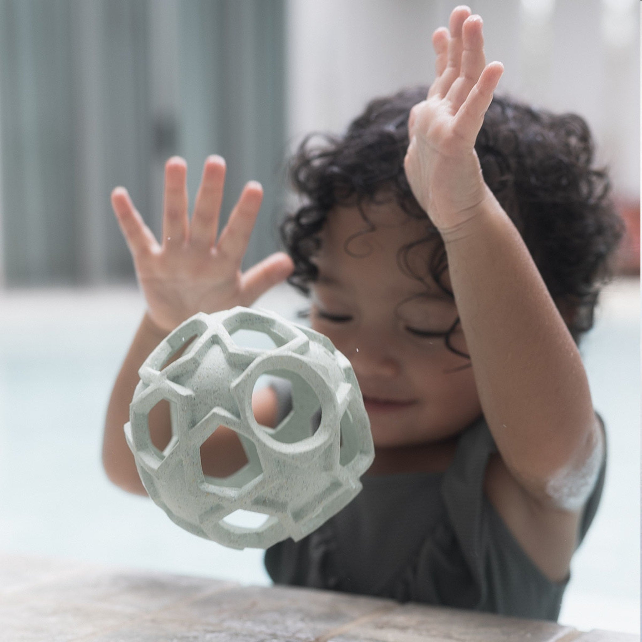 hevea-stellar-star-activity-ball-naturkautschuk-greifball image 3