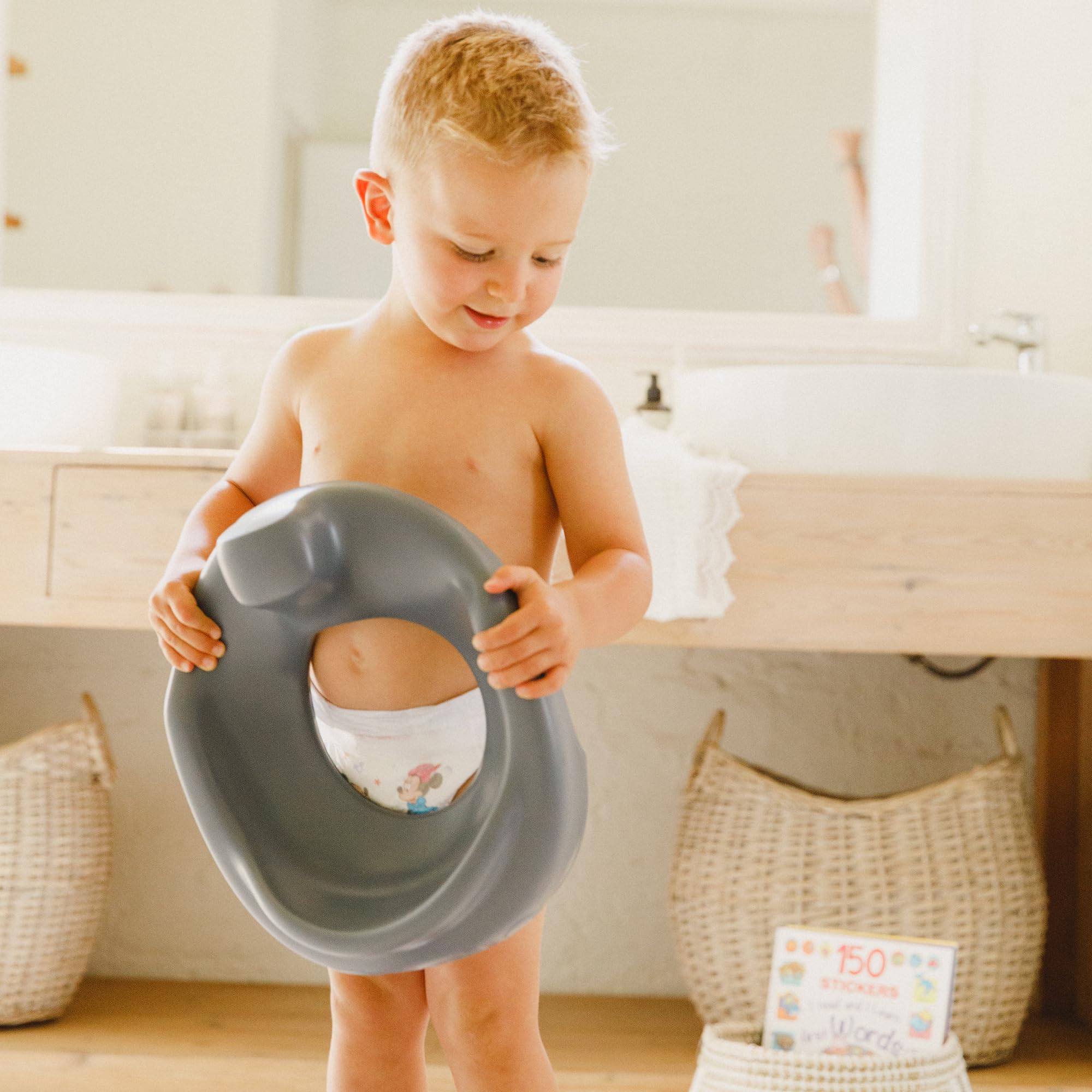 bumbo-toilet-trainer-toilettensitz-slate-grey-18-monate-3-jahre image 4