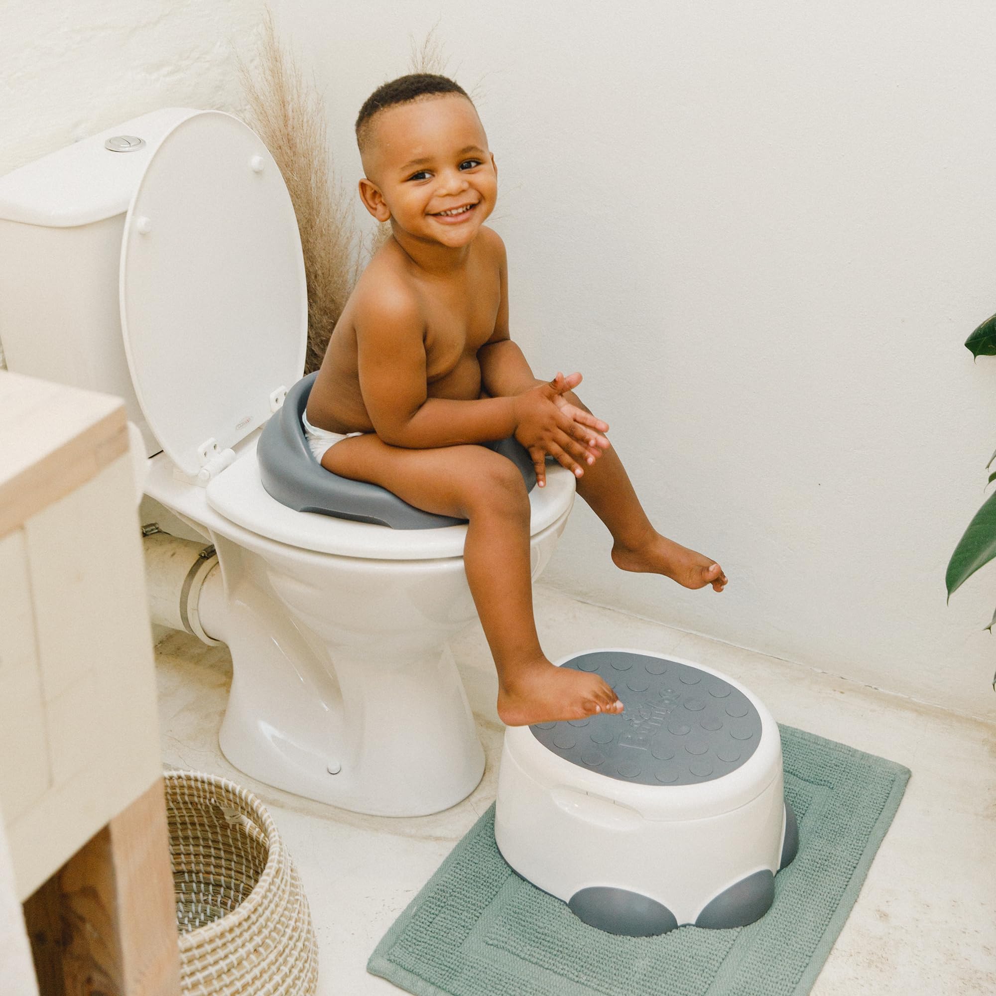 bumbo-toilet-trainer-toilettensitz-slate-grey-18-monate-3-jahre image 2