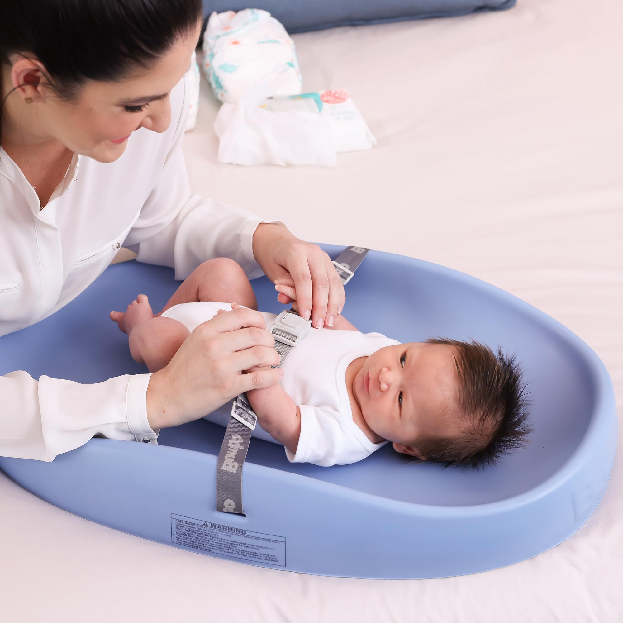 bumbo-baby-wickelunterlage-mit-sicherheitsgurt-puderblau-anti-roll image 6