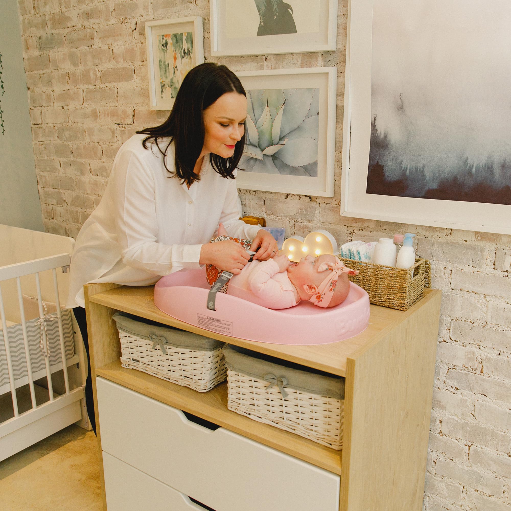bumbo-baby-wickelunterlage-wiege-rosa-mit-sicherheitsgurt-anti-roll image 5