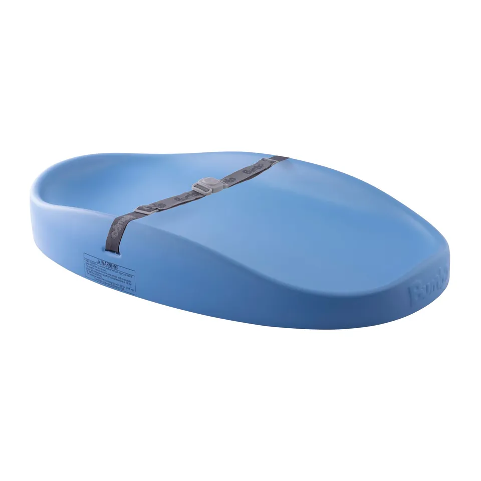 bumbo-baby-wickelunterlage-mit-sicherheitsgurt-puderblau-anti-roll image 1