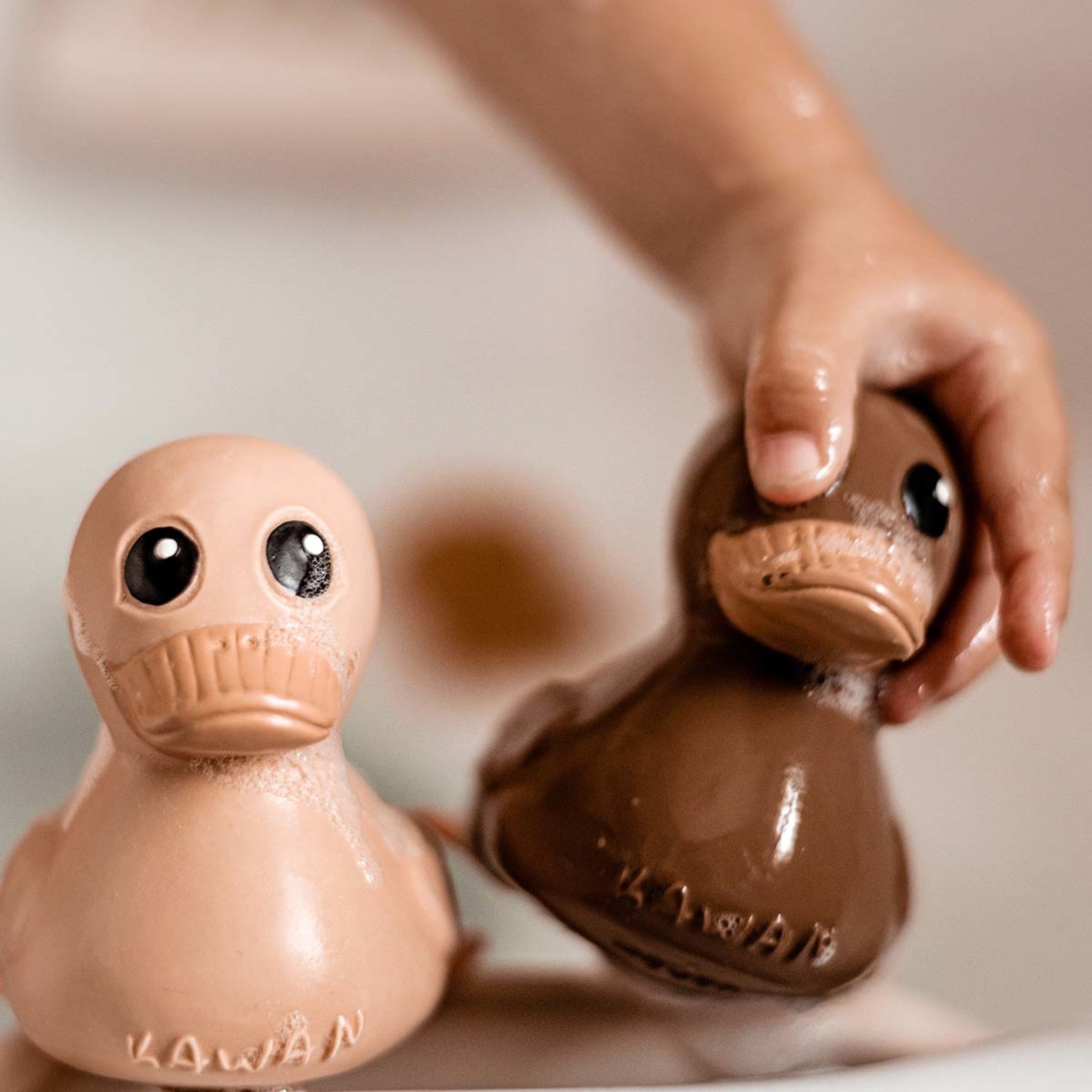 hevea-kawan-mini-3-in-1-badespielzeug-aus-naturkautschuk image 7