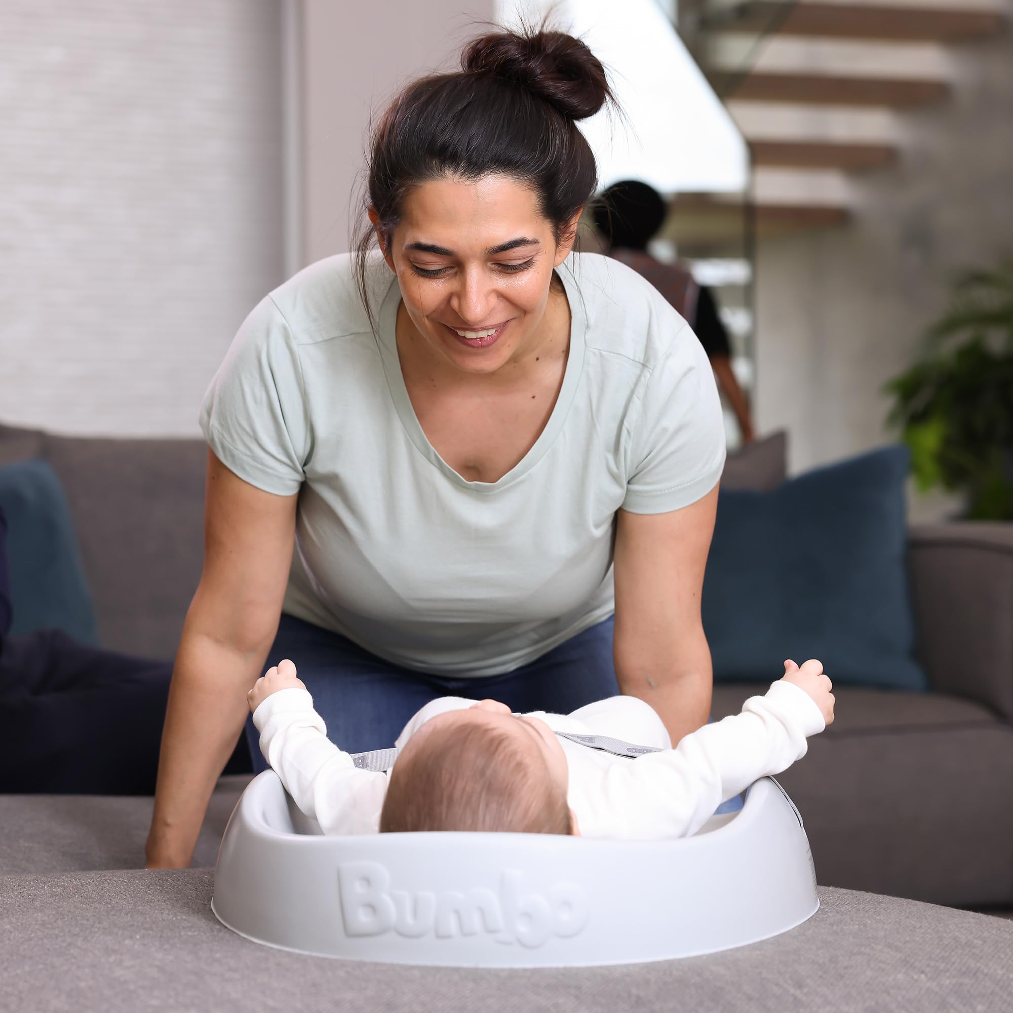 bumbo-wickelunterlage-cool-grey-ergonomische-schaumstoff-wickelauflage image 6